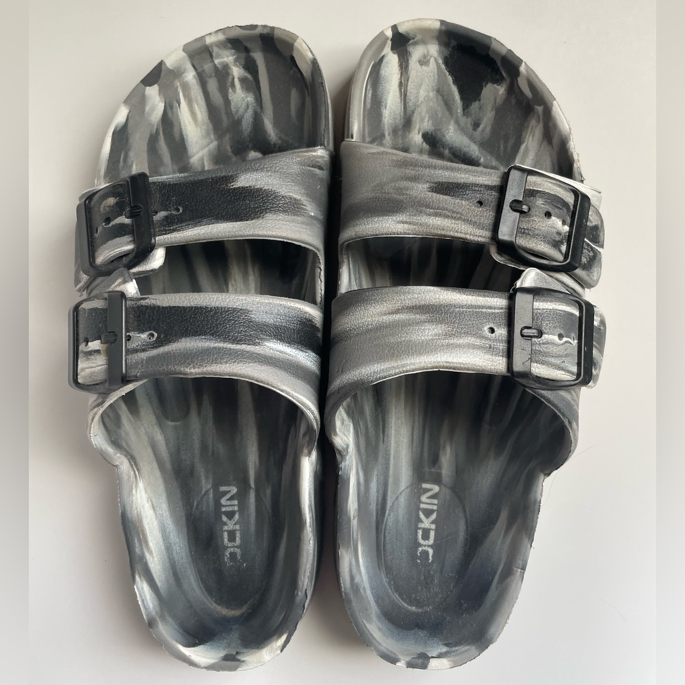 Rockin Black and Gray Marbled Sandals size 36